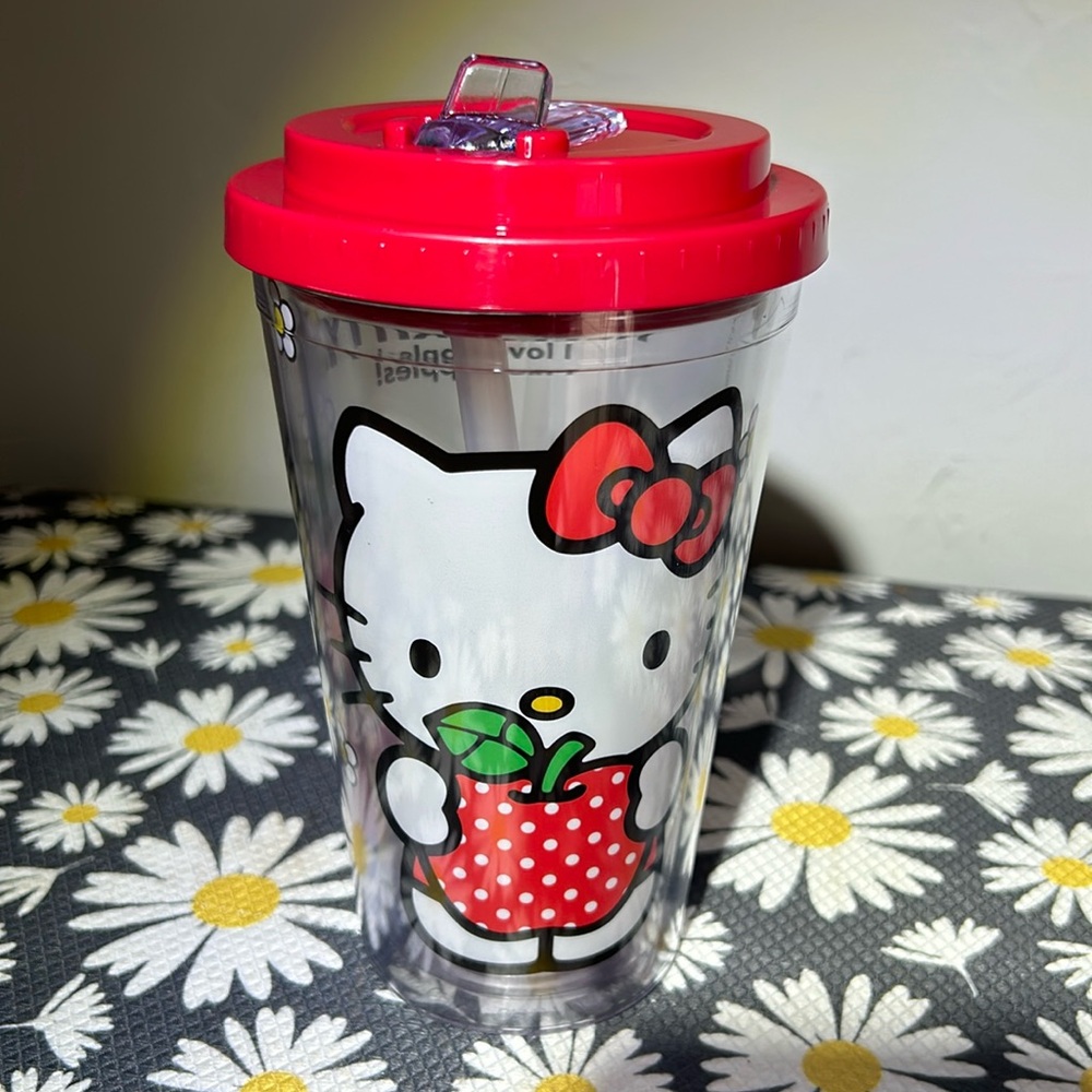 Hello Kitty I Love Apples